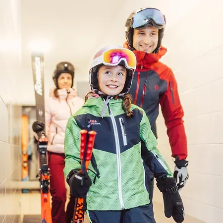 Ferienwohnen Mattle Mit Im Rucksack Silvretta Card Premium דירה *