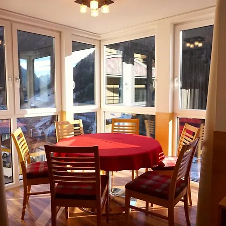 Ferienwohnen Mattle Mit Im Rucksack Silvretta Card Premium * קאפל
