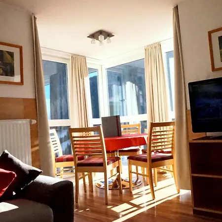 Ferienwohnen Mattle Mit Im Rucksack Silvretta Card Premium דירה קאפל