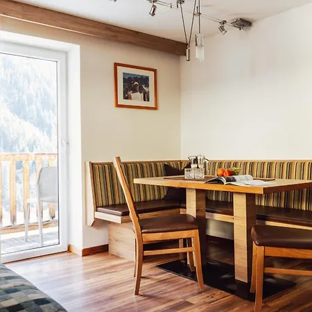 Ferienwohnen Mattle Mit Im Rucksack Silvretta Card Premium Apartamento *
