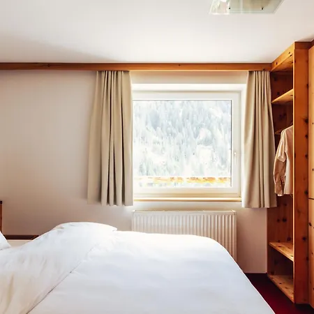 Ferienwohnen Mattle Mit Im Rucksack Silvretta Card Premium