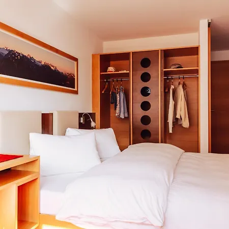 Ferienwohnen Mattle Mit Im Rucksack Silvretta Card Premium *